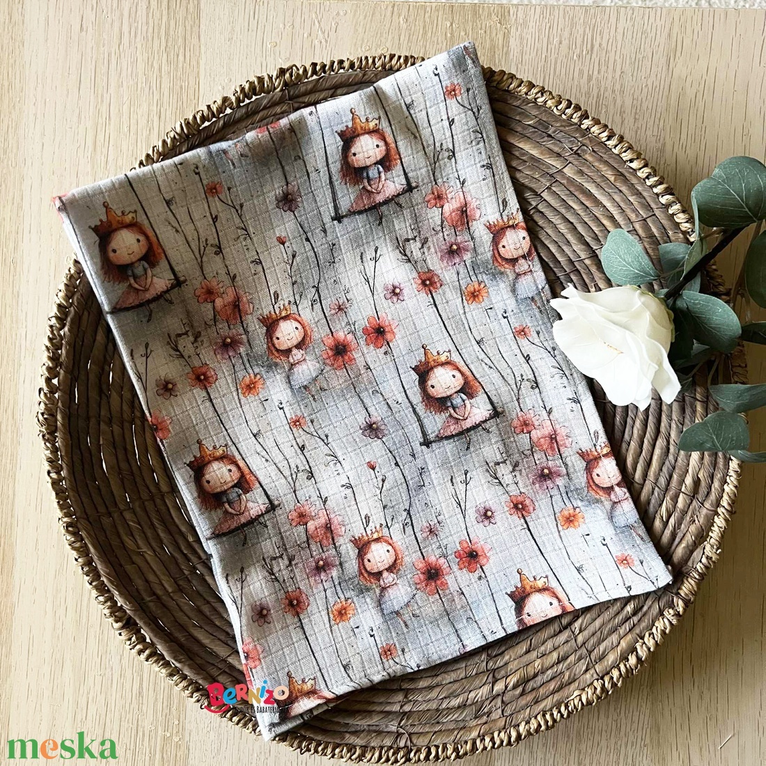 Királylányos bambusz muszlin textilpelenka - baba - mama - pelenkázó, babafürdető kellékek - pelenka - Meska.hu