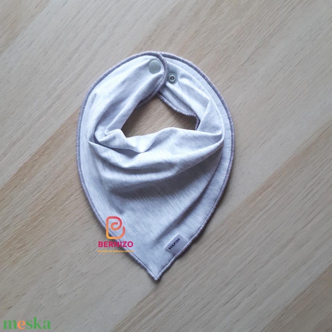 Szürke nyálkendő  - baba - mama - babaruházat - nyálkendő - Meska.hu