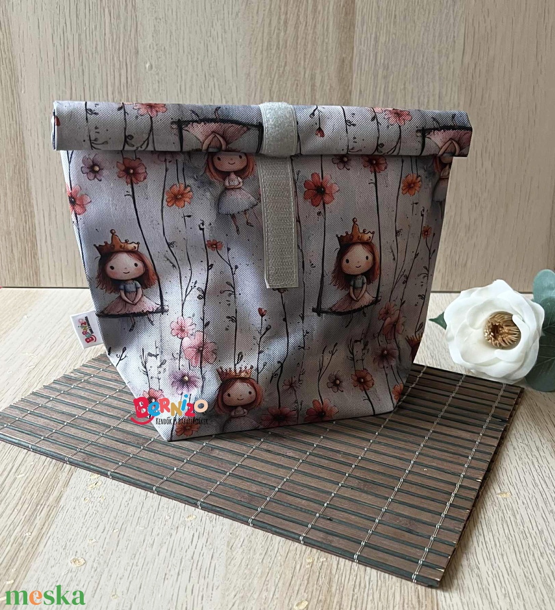 Királylányos uzsonnás zsák - táska & tok - uzsonna- & ebéd tartó - szendvics csomagoló - Meska.hu