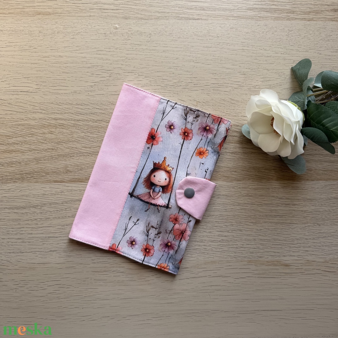 Királylányos egészségügyi kiskönyv borító - baba - mama - babaemlékek - egészségügyi kiskönyv borító - Meska.hu