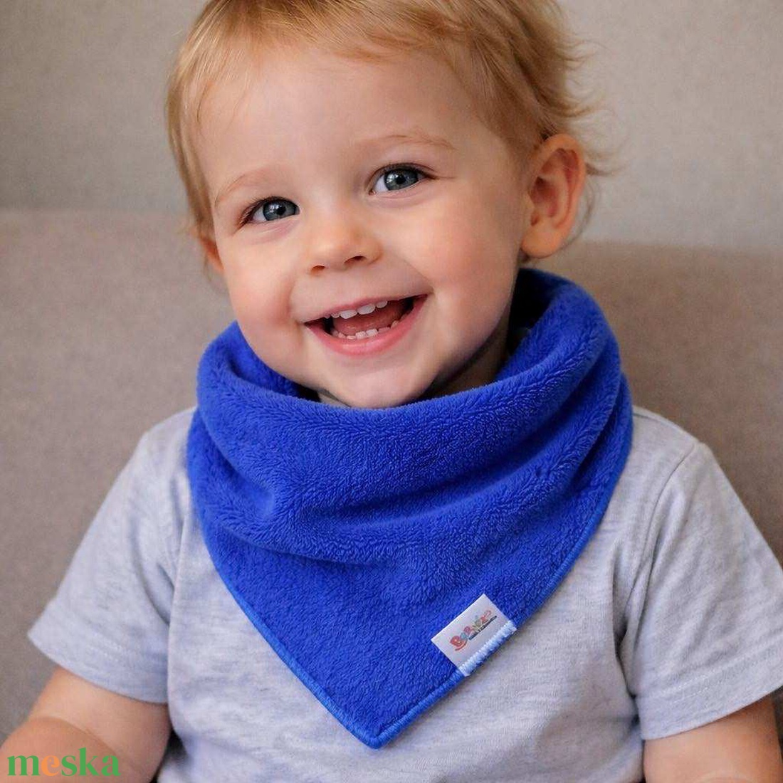 Királykék wellsoft sálkendő - baba - mama - babaruházat - nyálkendő - Meska.hu