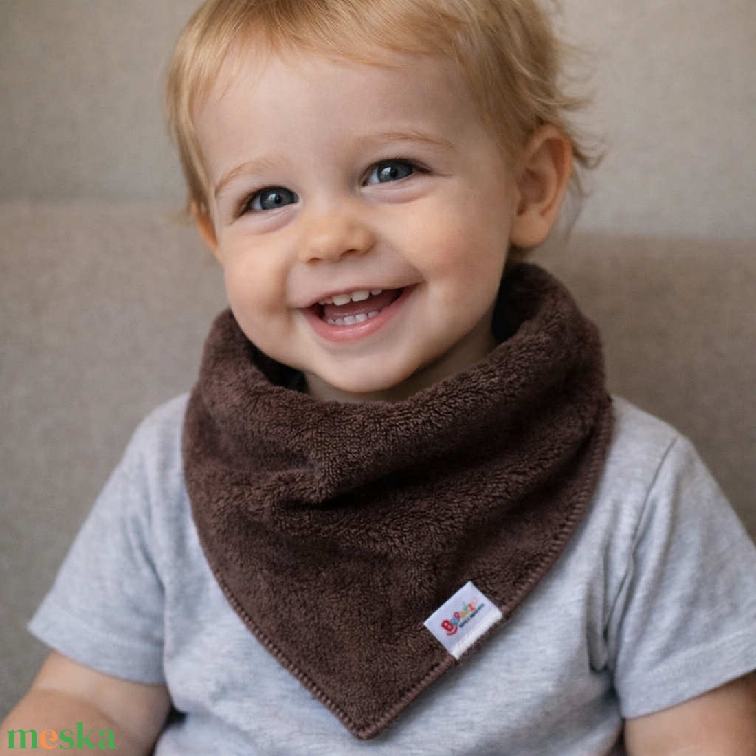Barna wellsoft sálkendő - baba - mama - babaruházat - nyálkendő - Meska.hu