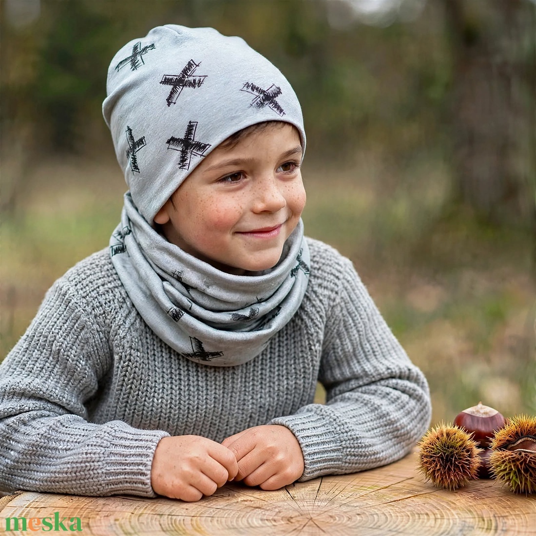 Firkált Keresztes beanie-csősál szett - ruha & divat - sál, sapka, kendő - sapka & sál szett - Meska.hu
