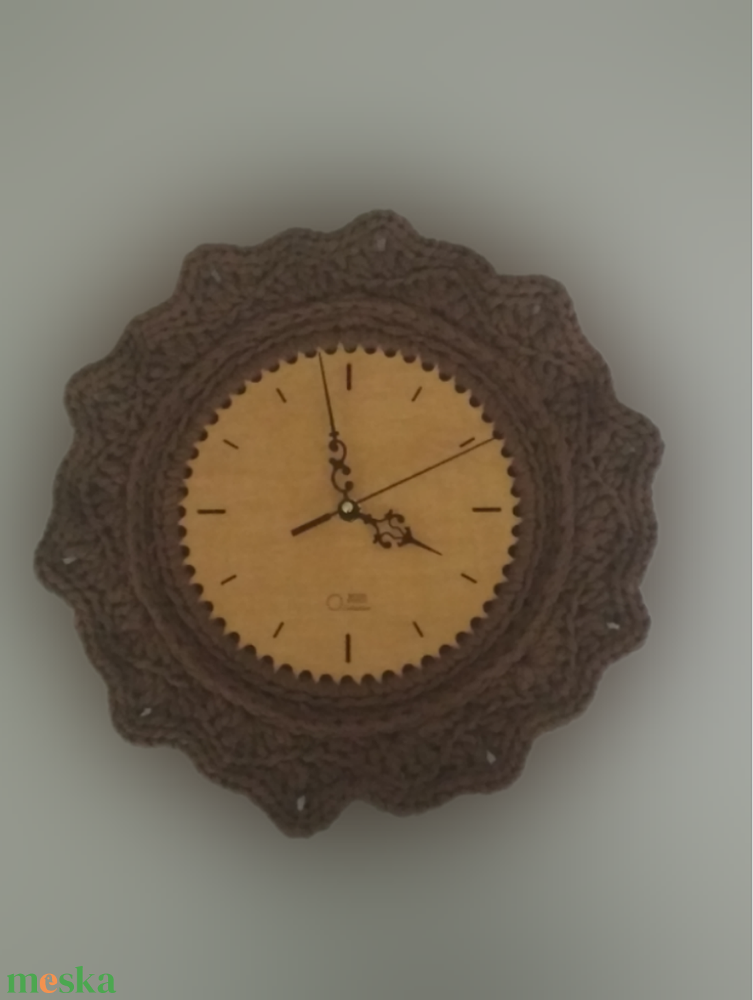 Horgolt fali óra  - otthon & életmód - dekoráció - fali és függő dekoráció - falióra & óra - Meska.hu