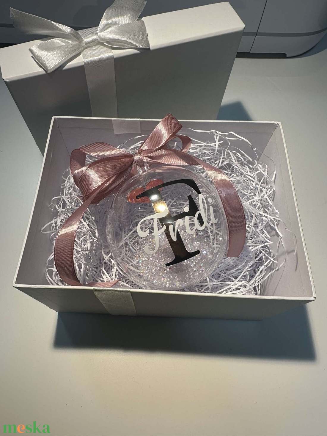 Egyedi karácsonyi üveggömb - karácsony - karácsonyi lakásdekoráció - karácsonyfadíszek - Meska.hu