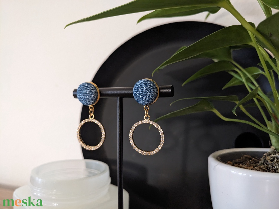 Cirkonköves karikás kékfarmer bedugós fülbevaló - esküvő - ékszer - fülbevaló - Meska.hu