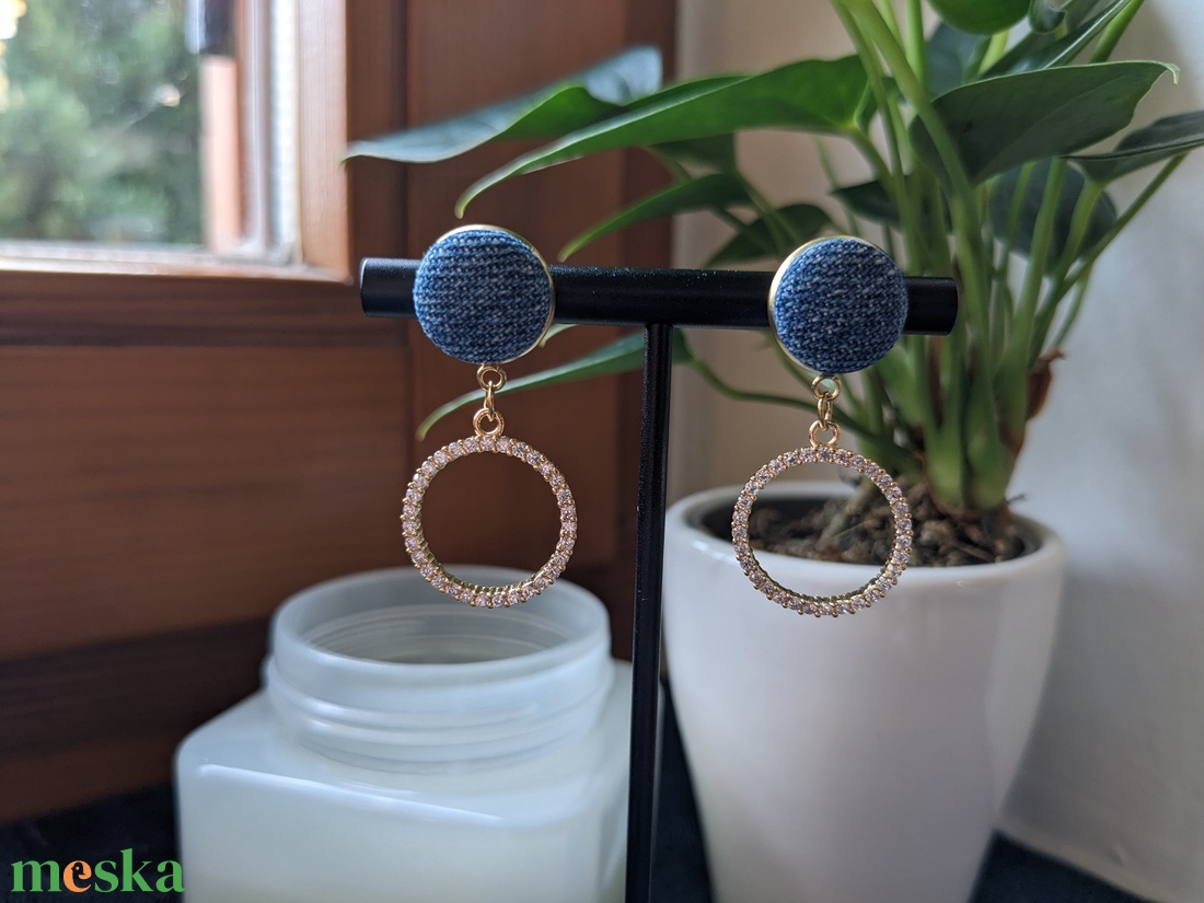 Cirkonköves karikás kékfarmer bedugós fülbevaló - esküvő - ékszer - fülbevaló - Meska.hu