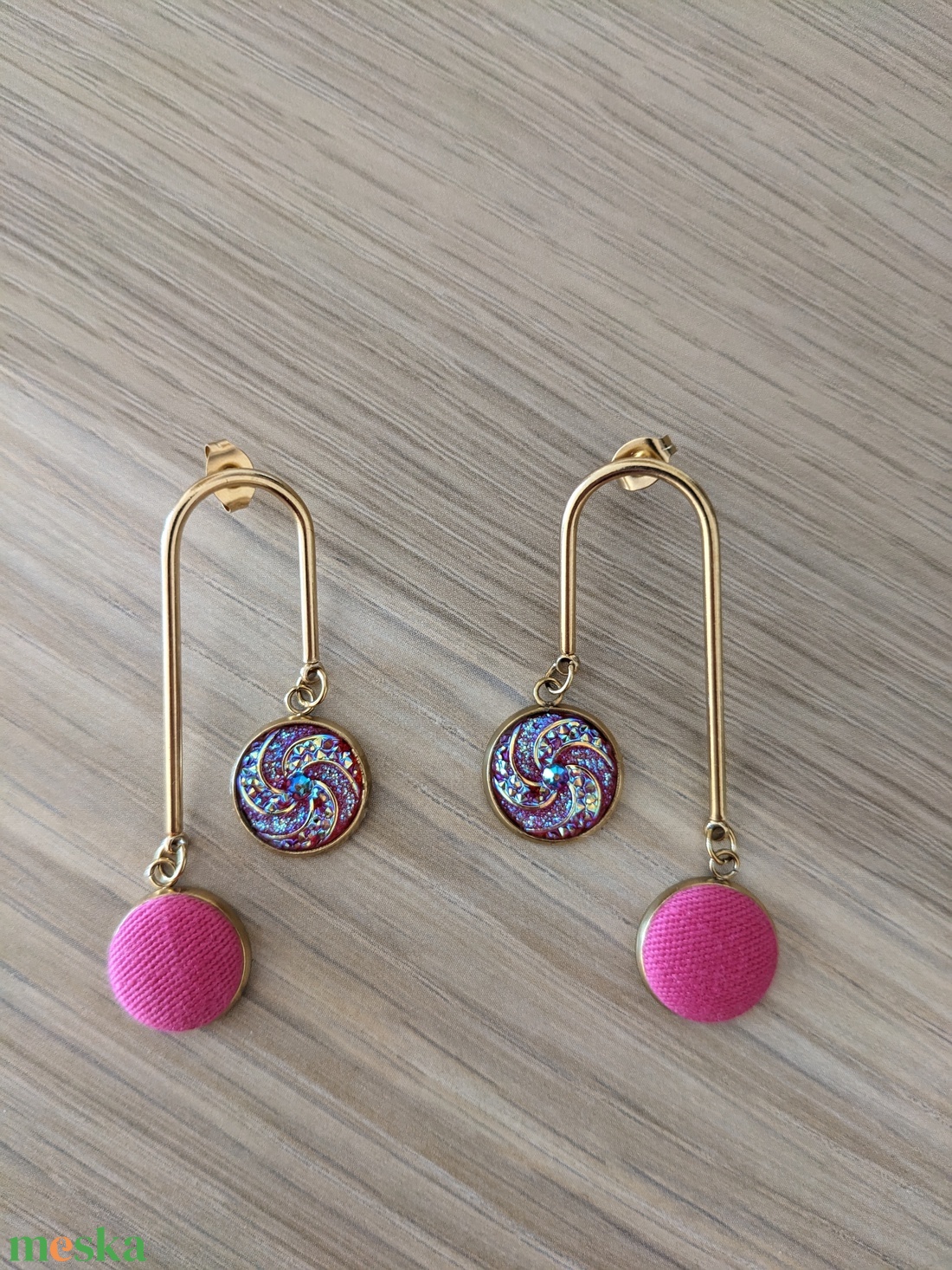 Pink fánkos bedugós fülbevaló - ékszer - fülbevaló - lógó fülbevaló - Meska.hu