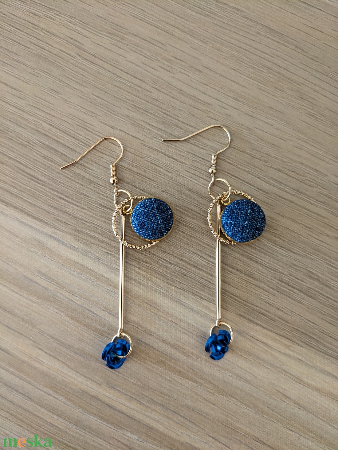 Kék rózsás fülbevaló - ékszer - fülbevaló - lógó fülbevaló - Meska.hu