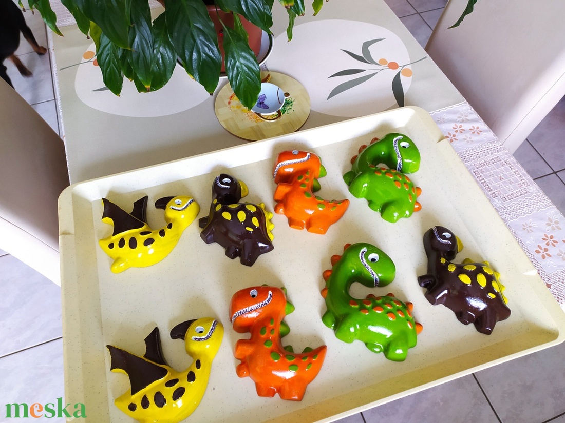 Festett Beton Dinoszaurusz. - otthon & életmód - dekoráció - dísztárgy - Meska.hu Festett Beton Dinoszaurusz. - otthon & életmód - dekoráció - dísztárgy - Meska.hu