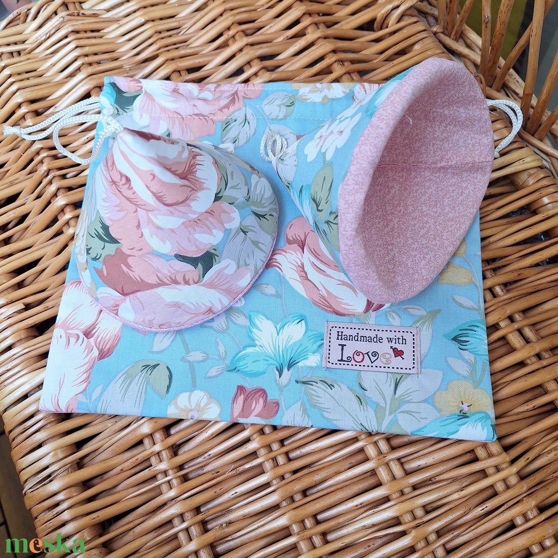 Edényfogók ajándék tasakkal - otthon & életmód - konyhafelszerelés, tálalás - konyhai textil - edényfogó & edényfedő - Meska.hu Edényfogók ajándék tasakkal - otthon & életmód - konyhafelszerelés, tálalás - konyhai textil - edényfogó & edényfedő - Meska.hu