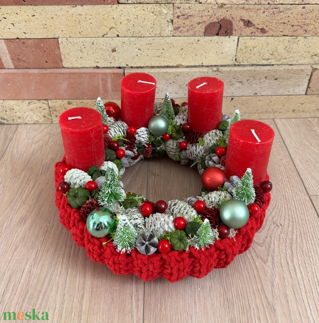  Horgolt alapú adventi asztaldísz-piros - karácsony - adventi díszek - adventi asztaldísz - Meska.hu
