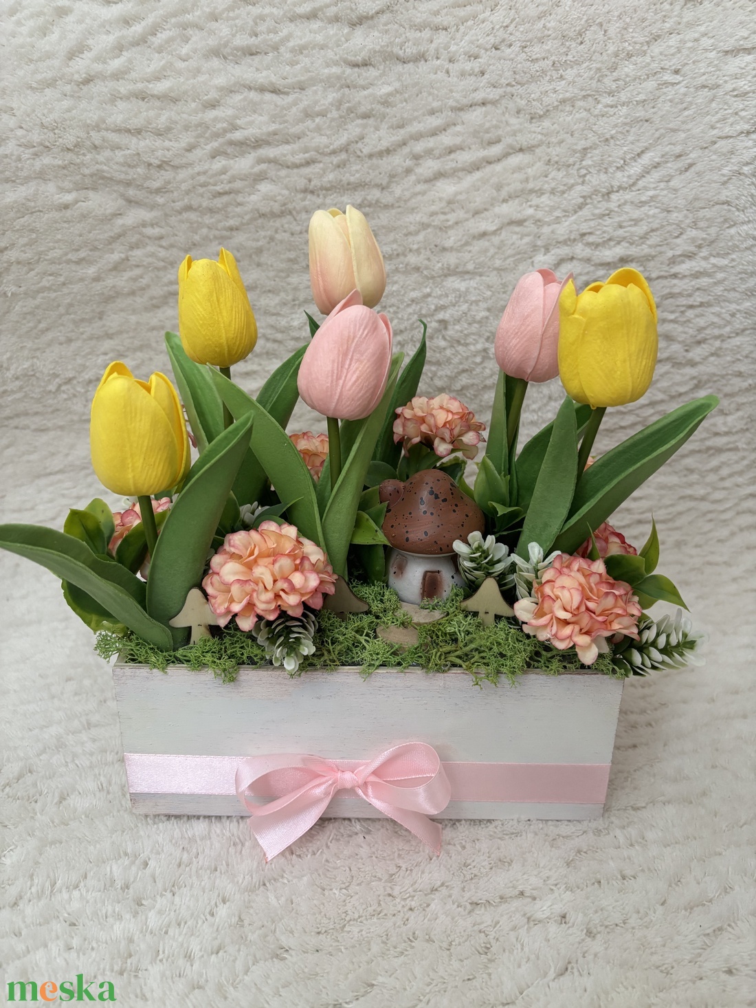 Tavaszi asztaldísz  - otthon & életmód - virágdekoráció - virágdíszek - asztali virágdísz - Meska.hu