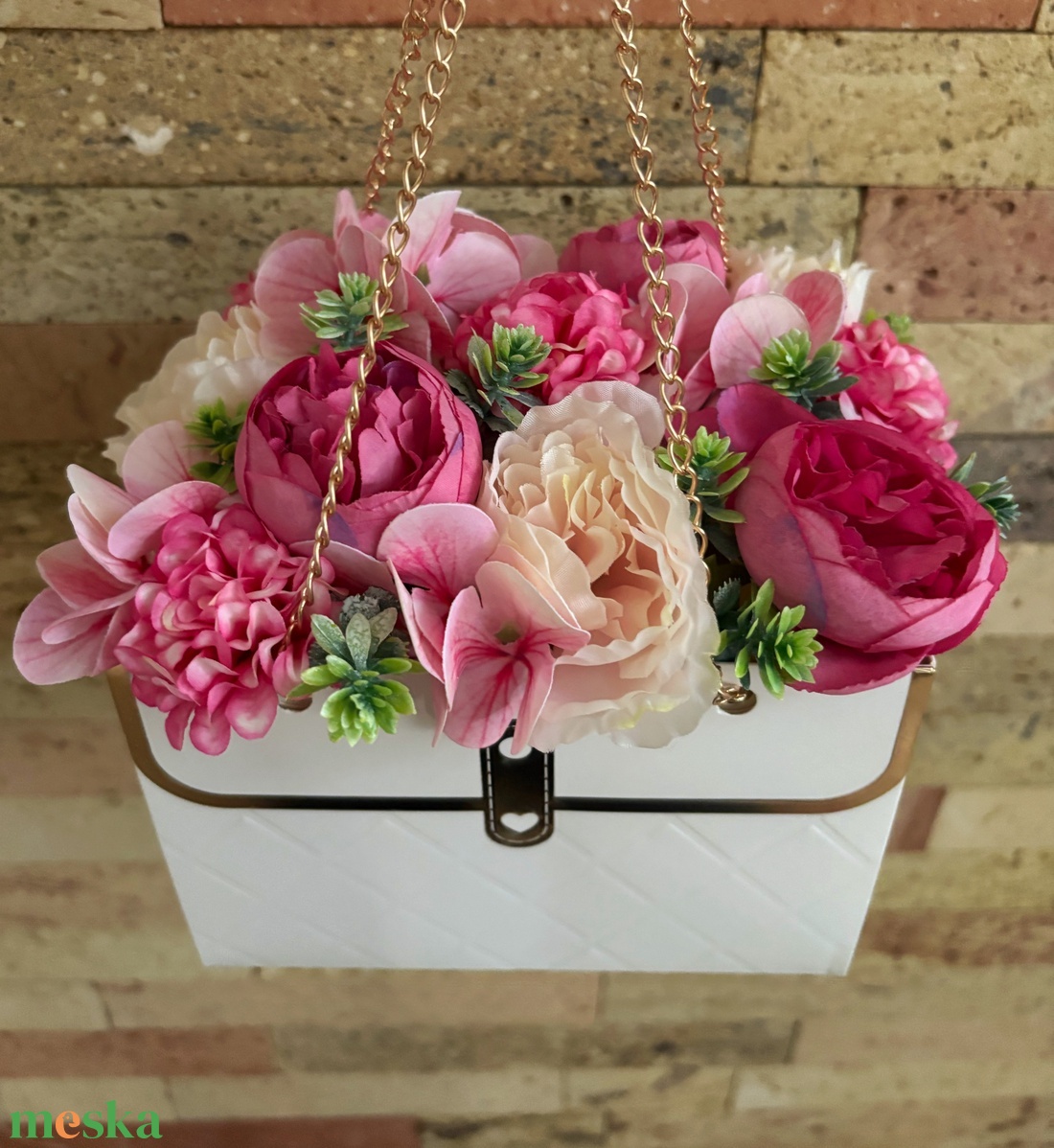 Anyák napi, ballagási virágtáska pink - otthon & életmód - virágdekoráció - virágdíszek - asztali virágdísz - Meska.hu