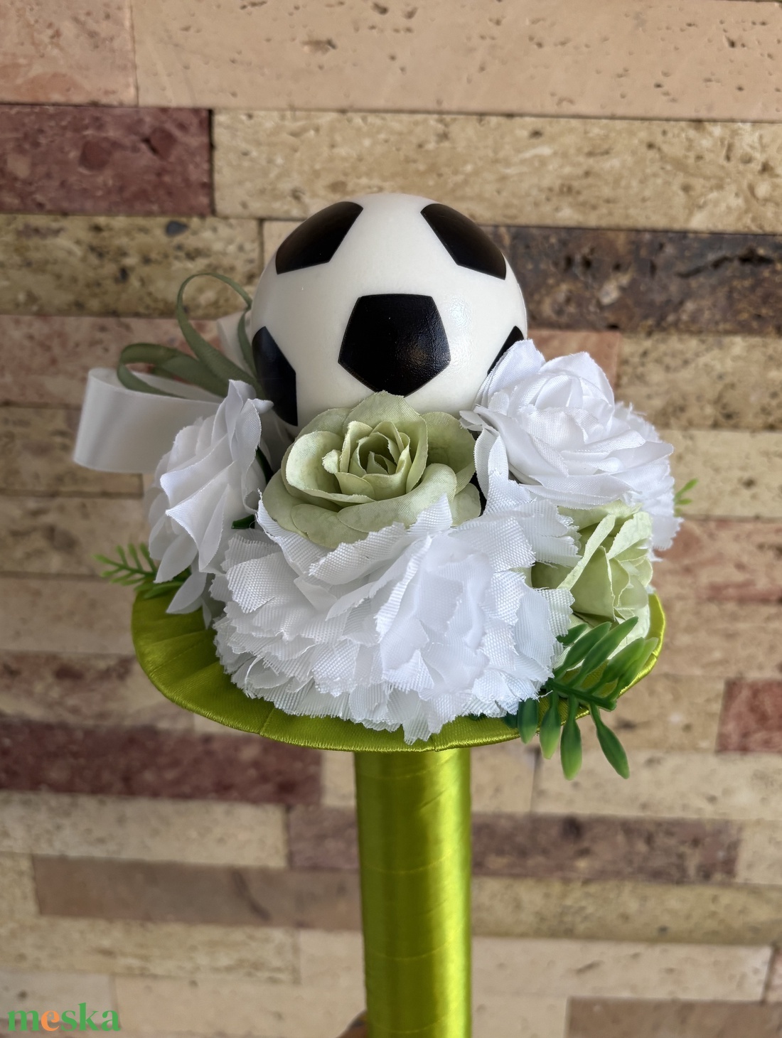 Ballagási örökcsokor focis 2 - otthon & életmód - virágdekoráció - virágok - virágcsokor - Meska.hu