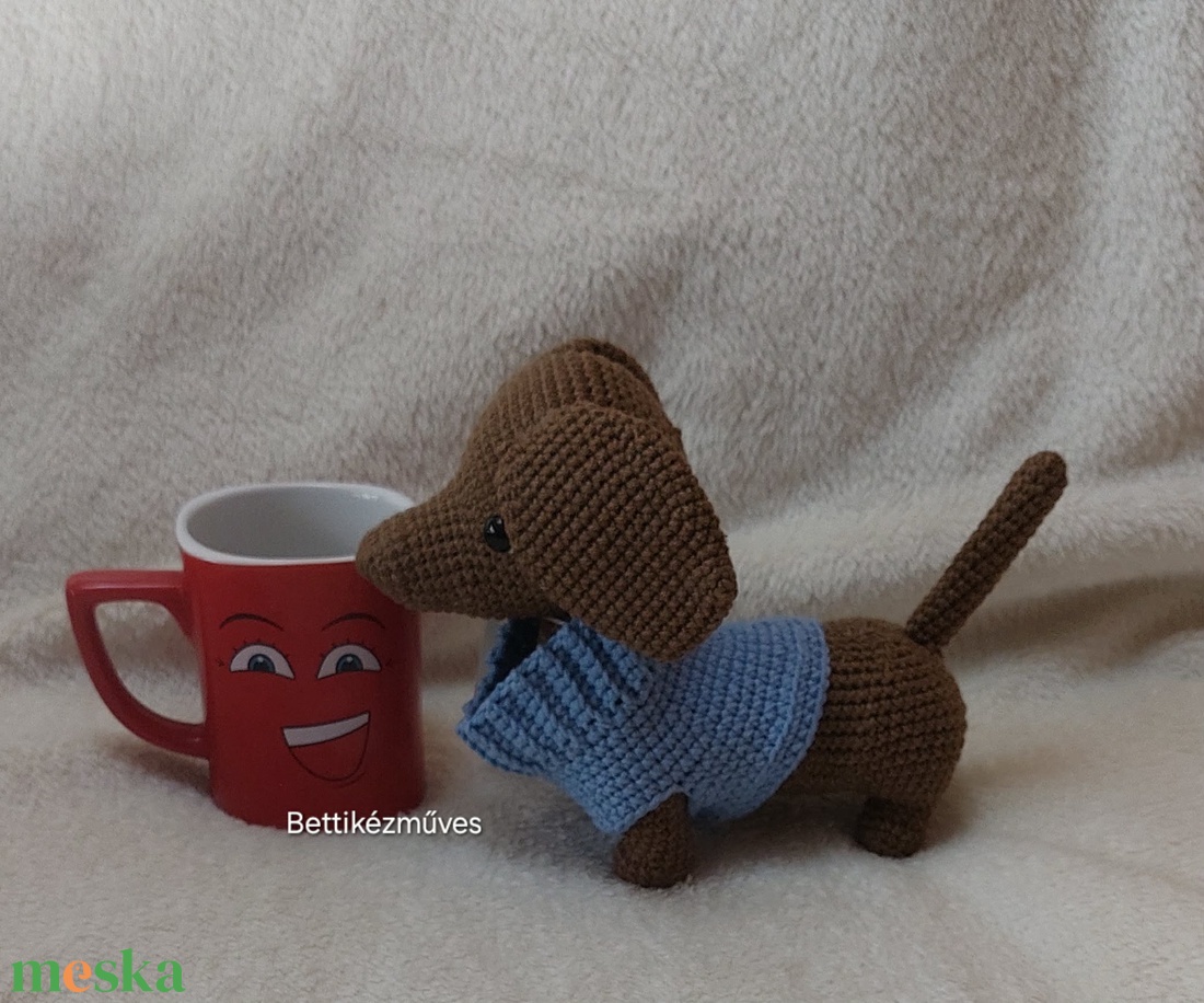 Horgolt tacsi � kézzel készült amigurumi kutya � egyedi ajándék - játék & sport - plüssállat & játékfigura - kutya - Meska.hu