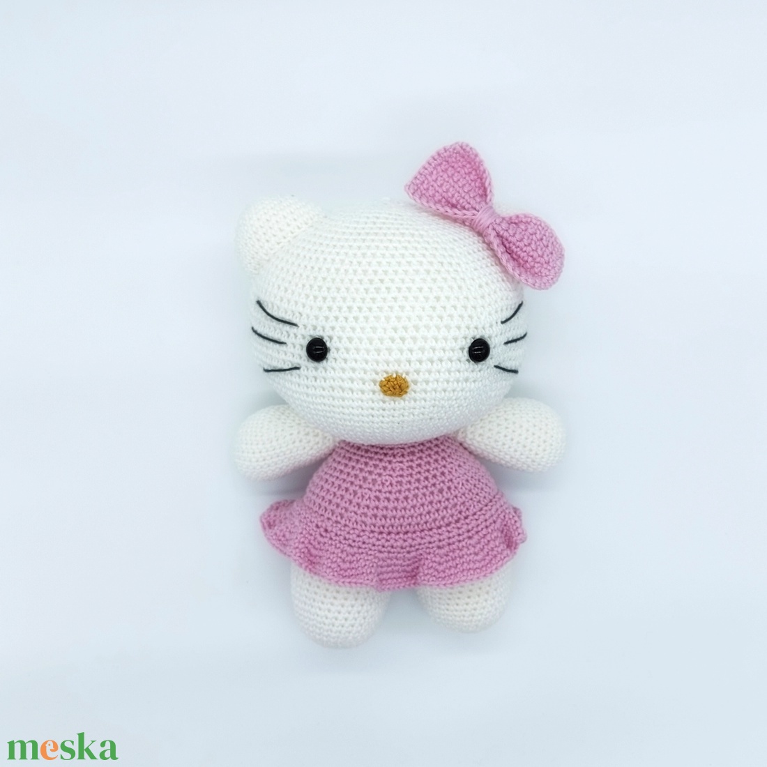 Amigurumi cica rózsaszín ruhában - játék & sport - plüssállat & játékfigura - cica - Meska.hu