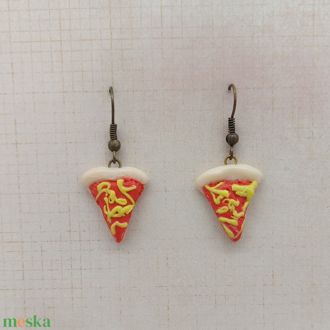 Egy csepp Itália Pizza fülbevaló süthető gyurmából - ékszer - fülbevaló - lógó fülbevaló - Meska.hu Egy csepp Itália Pizza fülbevaló süthető gyurmából - ékszer - fülbevaló - lógó fülbevaló - Meska.hu