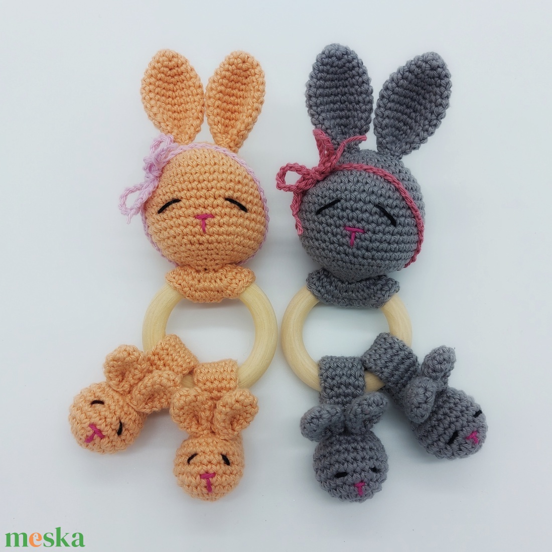Boldog babavilág Amigurumi nyuszis csörgők - játék & sport - 3 éves kor alattiaknak - csörgő - Meska.hu Boldog babavilág Amigurumi nyuszis csörgők - játék & sport - 3 éves kor alattiaknak - csörgő - Meska.hu