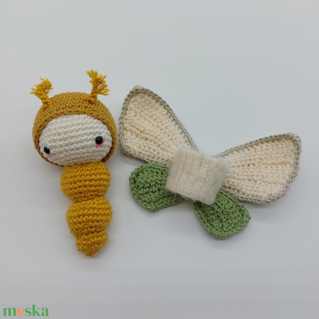 Csodás átalakulás Amigurumi molylepke - játék & sport - plüssállat & játékfigura - más figura - Meska.hu Csodás átalakulás Amigurumi molylepke - játék & sport - plüssállat & játékfigura - más figura - Meska.hu