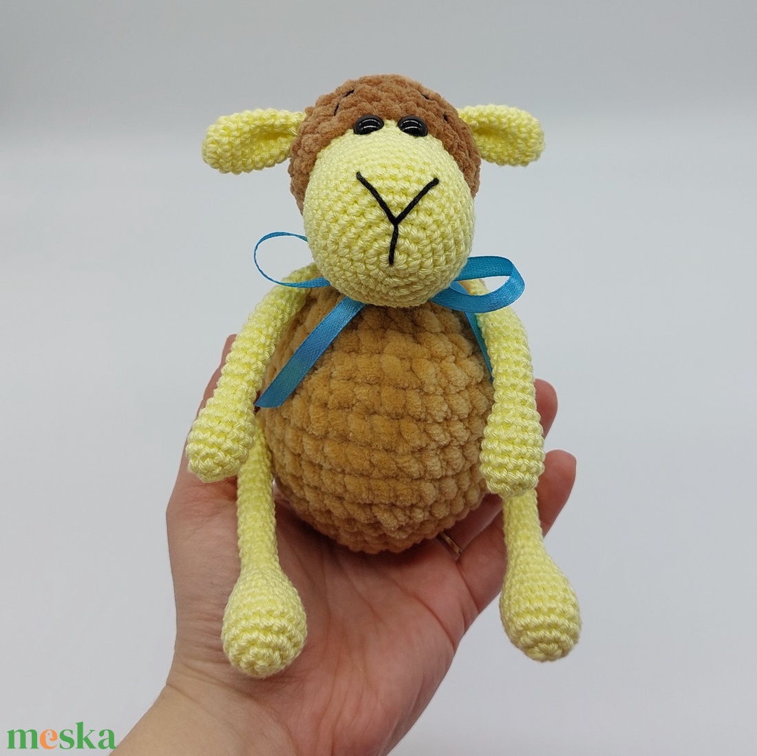 Pihe-puha amigurumi bárányka - játék & sport - plüssállat & játékfigura - plüss bárány - Meska.hu Pihe-puha amigurumi bárányka - játék & sport - plüssállat & játékfigura - plüss bárány - Meska.hu