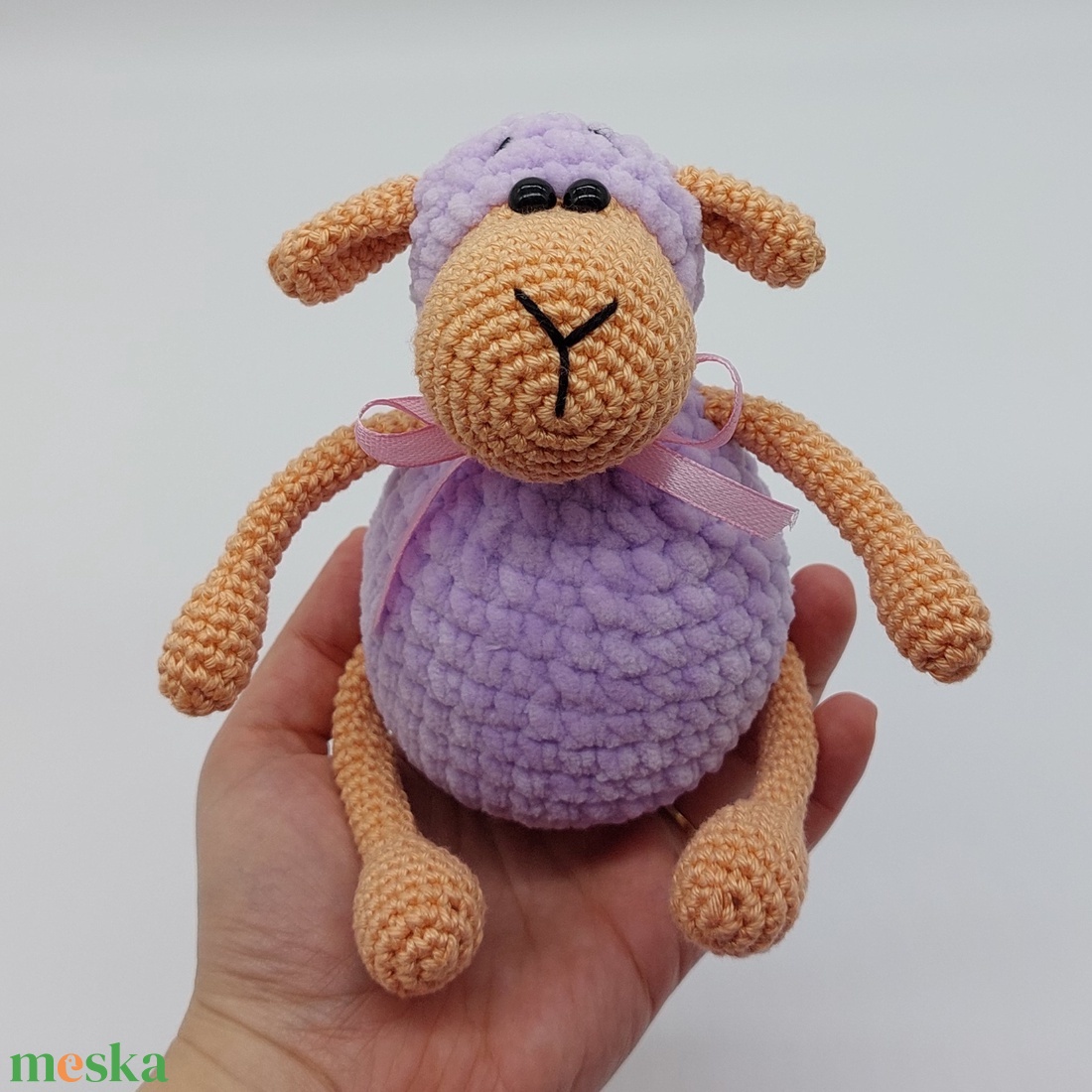 Pihe-puha amigurumi bárányka - játék & sport - plüssállat & játékfigura - plüss bárány - Meska.hu Pihe-puha amigurumi bárányka - játék & sport - plüssállat & játékfigura - plüss bárány - Meska.hu