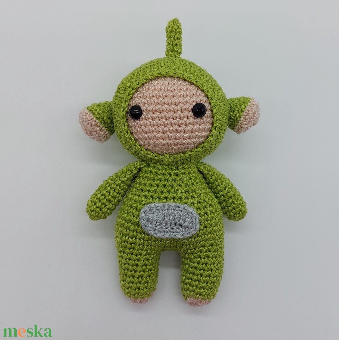 Zöld kis amigurumi figura - játék & sport - plüssállat & játékfigura - más figura - Meska.hu Zöld kis amigurumi figura - játék & sport - plüssállat & játékfigura - más figura - Meska.hu