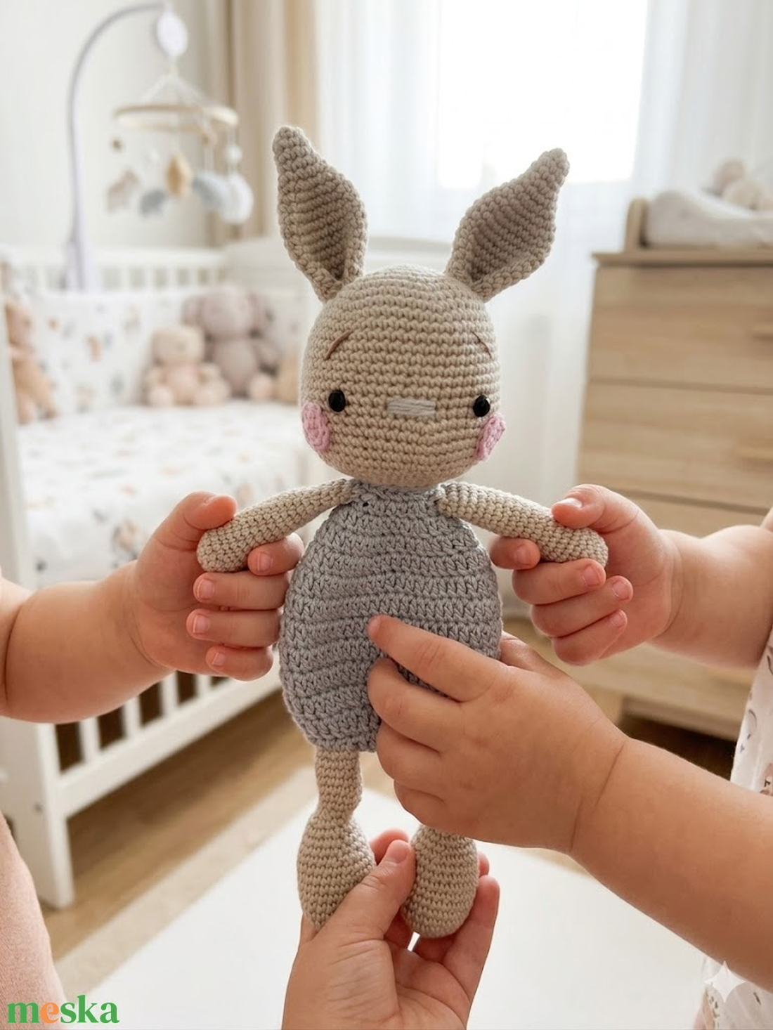 Nyuszis amigurumi szundipajti - baba - mama - baba játékok - szundikendő, alvóka - Meska.hu