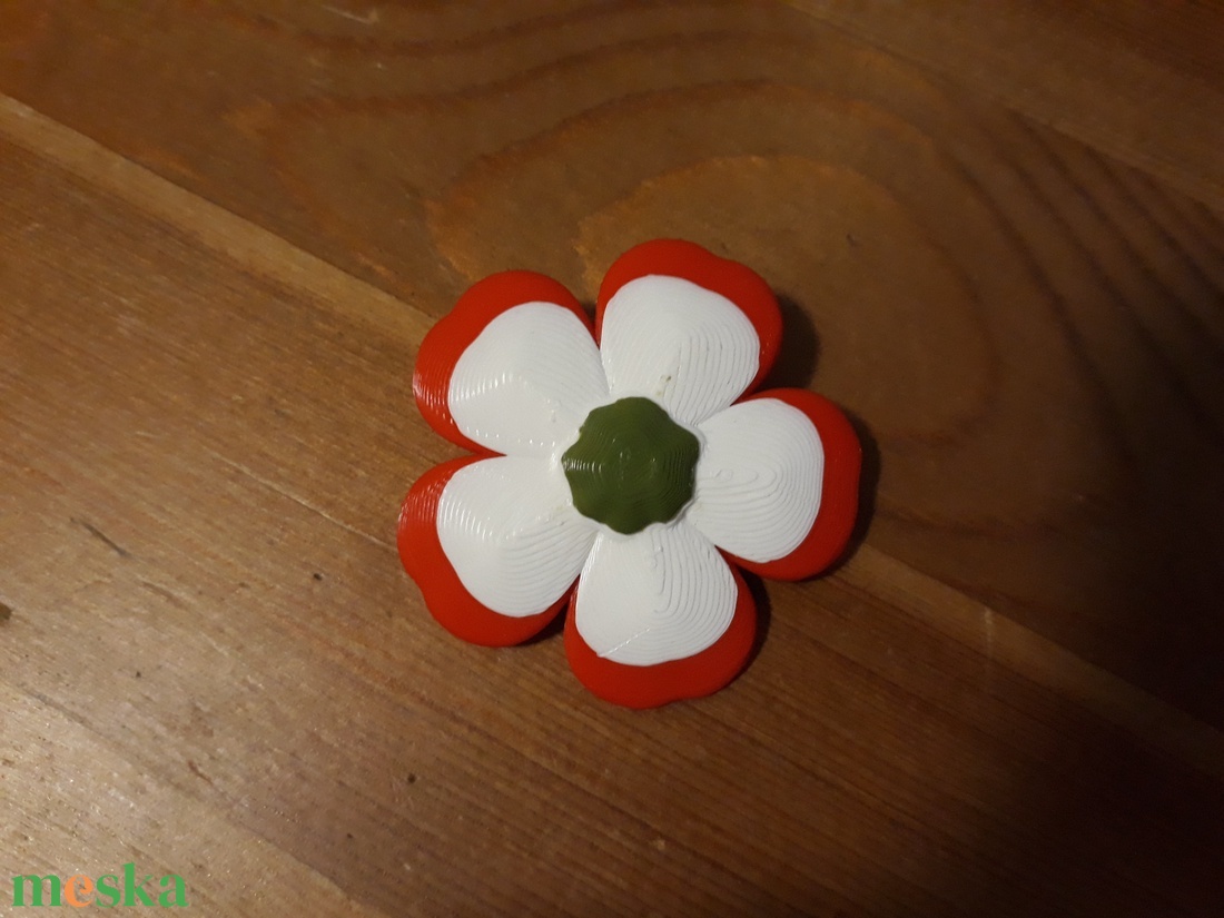 Kokárda 3D nyomtatással - ékszer - kitűző és bross - kitűző - Meska.hu Kokárda 3D nyomtatással - ékszer - kitűző és bross - kitűző - Meska.hu