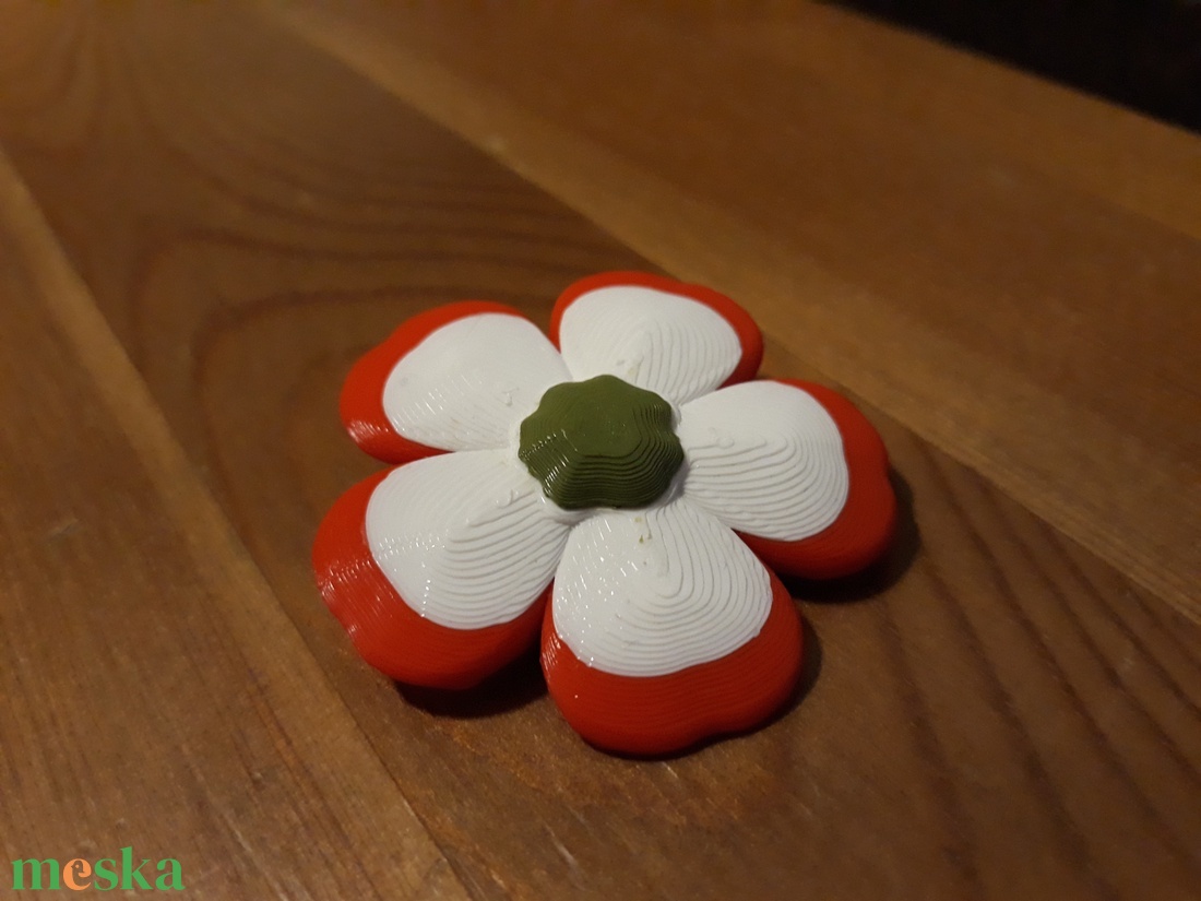 Kokárda 3D nyomtatással - ékszer - kitűző és bross - kitűző - Meska.hu Kokárda 3D nyomtatással - ékszer - kitűző és bross - kitűző - Meska.hu
