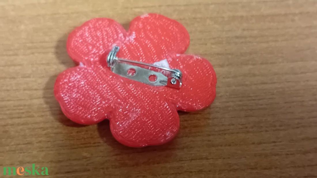Kokárda 3D nyomtatással - ékszer - kitűző és bross - kitűző - Meska.hu Kokárda 3D nyomtatással - ékszer - kitűző és bross - kitűző - Meska.hu