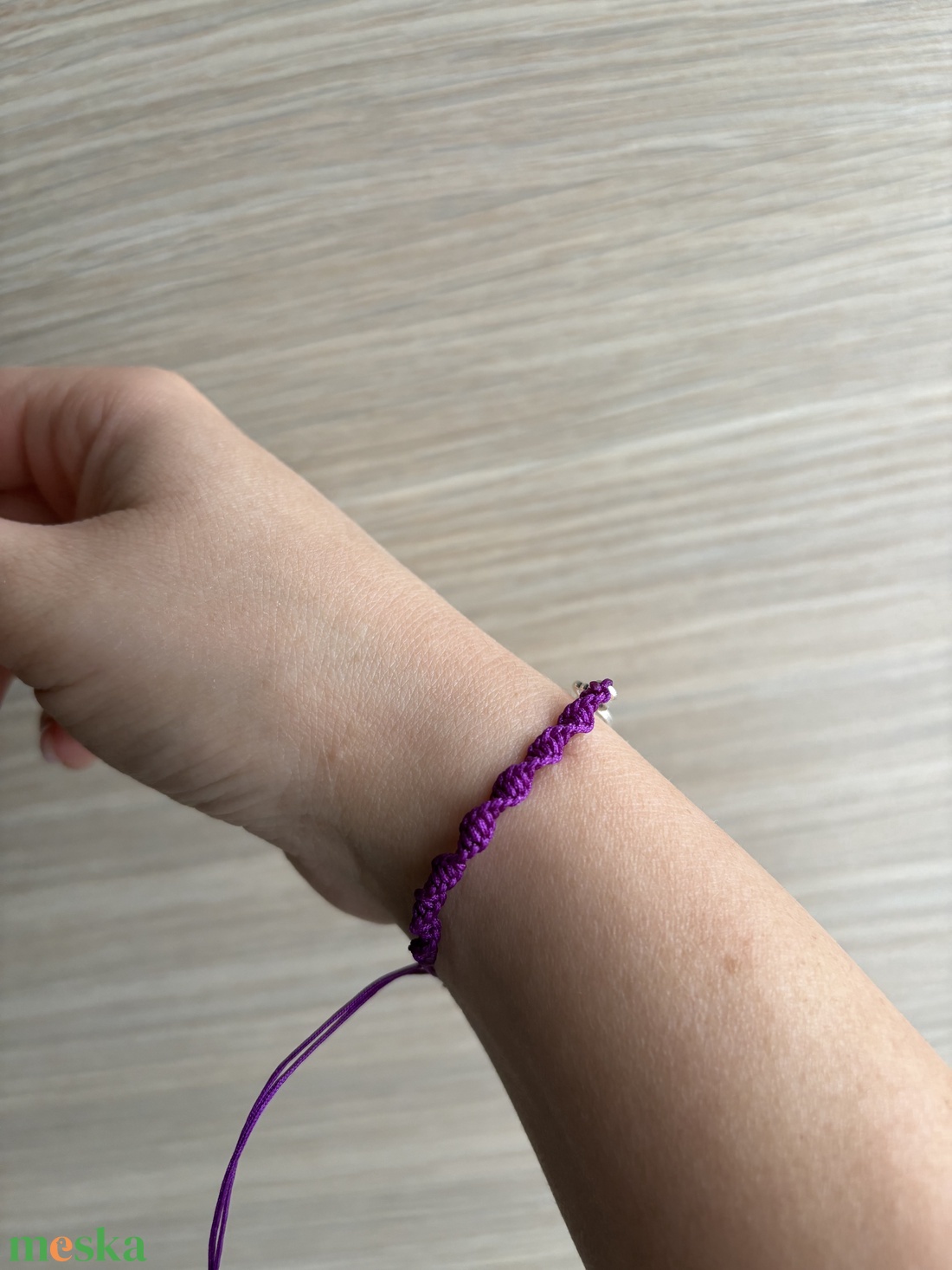 Egyedi spirálcsomós makramé karkötő - ékszer - karkötő - fonott karkötő - Meska.hu