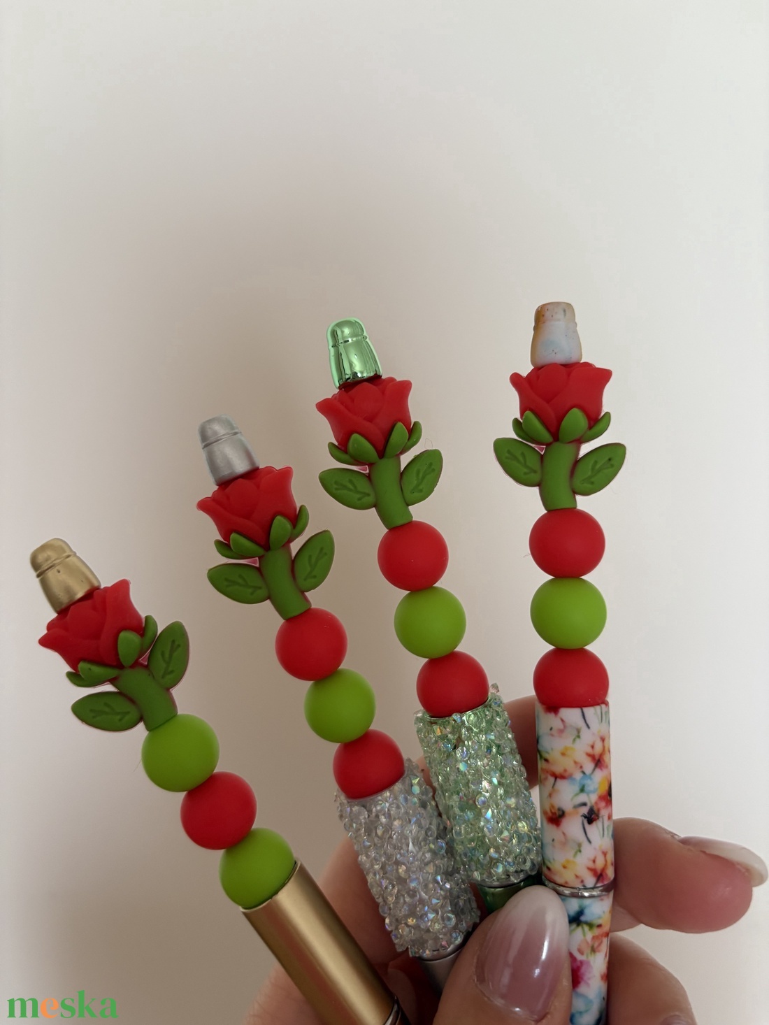 Piros rózsás toll - otthon & életmód - papír, írószer - ceruza & toll - Meska.hu