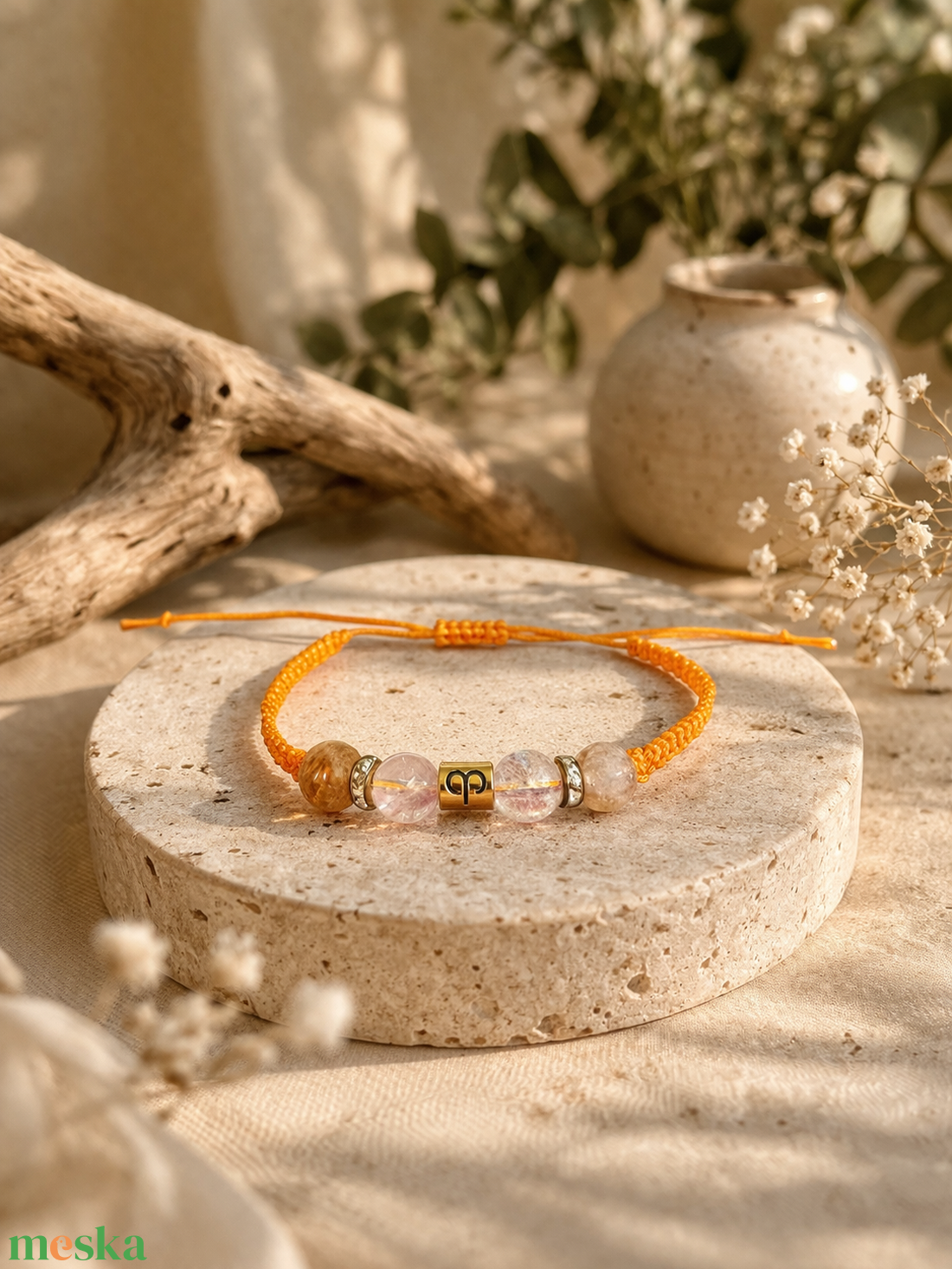 Makramé karkötő - kos medállal - ékszer - karkötő - fonott karkötő - Meska.hu