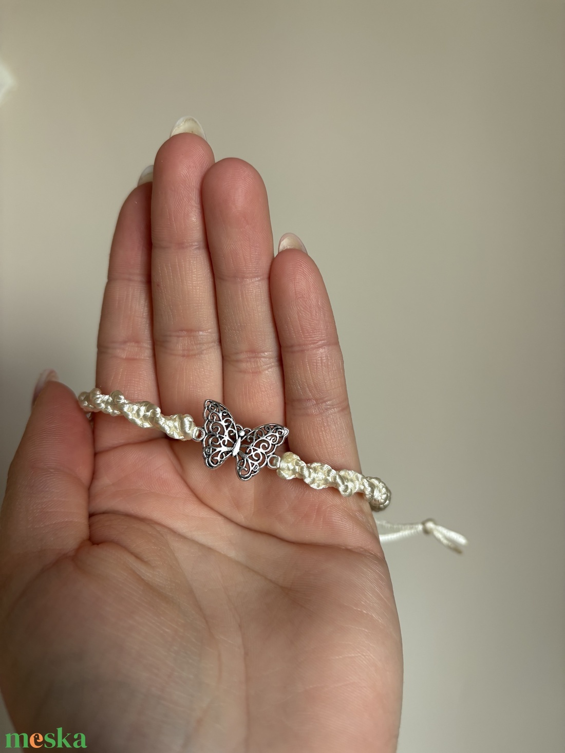 Spirálcsomós pillangós karkötő - ékszer - karkötő - fonott karkötő - Meska.hu