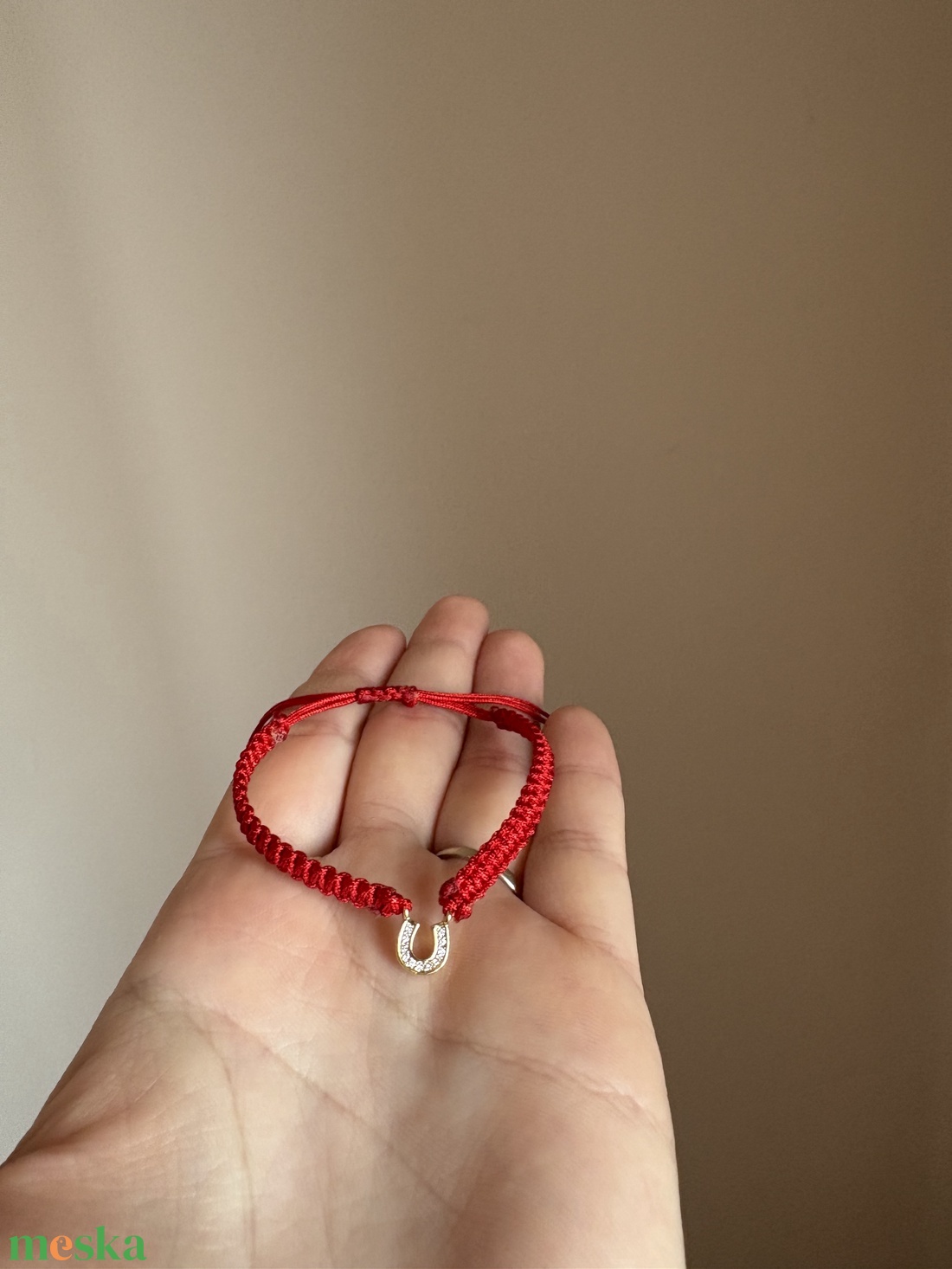 Patkós makramé karkötő - ékszer - karkötő - fonott karkötő - Meska.hu