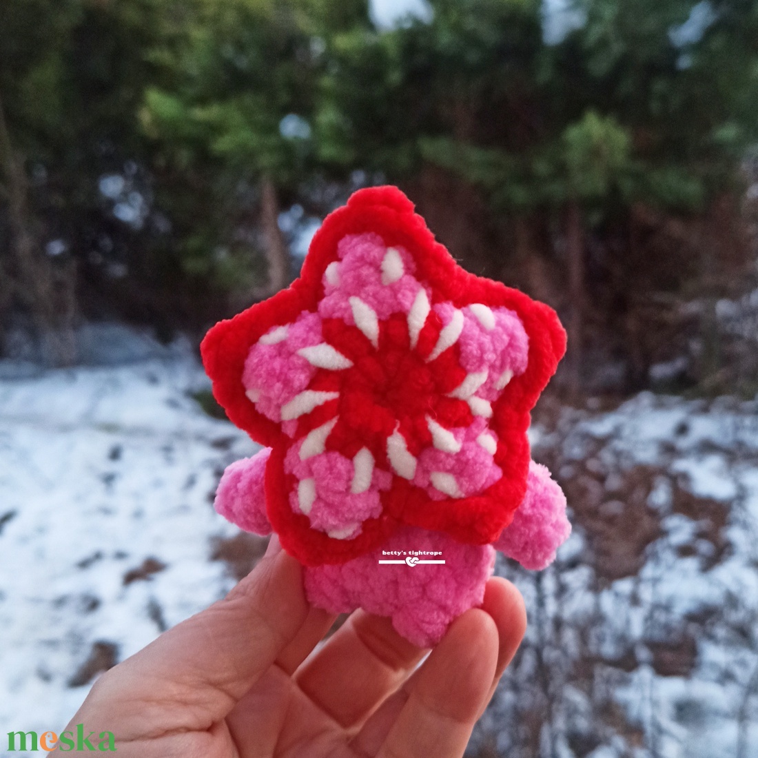 Horgolt virág szörny mini - játék & sport - plüssállat & játékfigura - szörnyike - Meska.hu