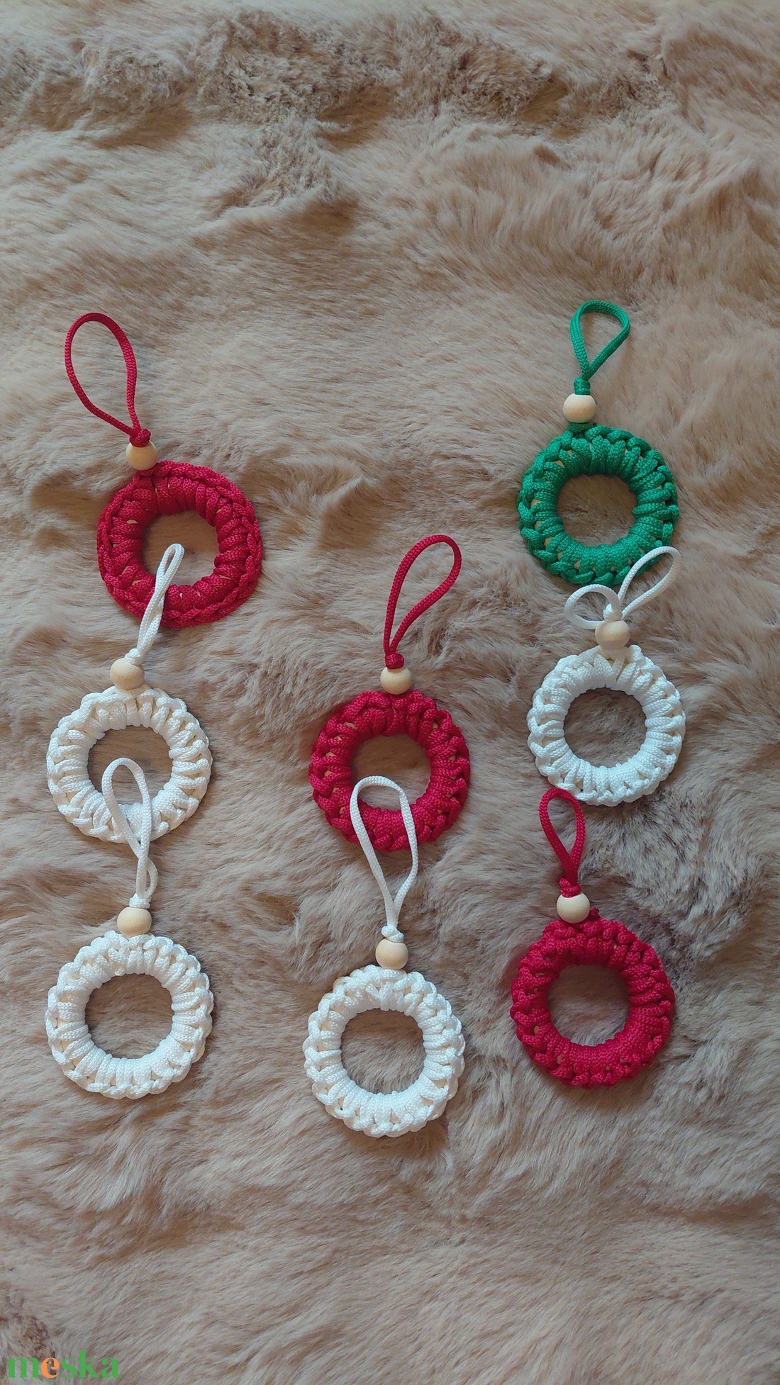 Horgoltdekoráció  - karácsony - karácsonyi lakásdekoráció - karácsonyfadíszek - Meska.hu