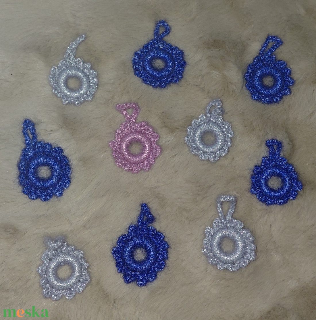 Horgoltdekoráció  - karácsony - karácsonyi lakásdekoráció - karácsonyi lakásdíszek - Meska.hu