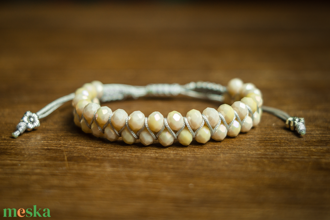 Női üveggyöngy karkötő - ékszer - karkötő - gyöngyös karkötő - Meska.hu  Női üveggyöngy karkötő - ékszer - karkötő - gyöngyös karkötő - Meska.hu