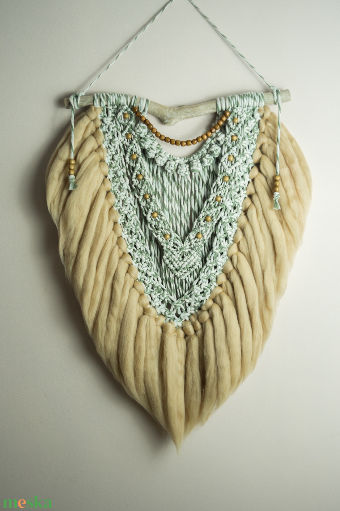 Makramé gyapjú falidísz - otthon & életmód - dekoráció - fali és függő dekoráció - falra akasztható dekor - Meska.hu