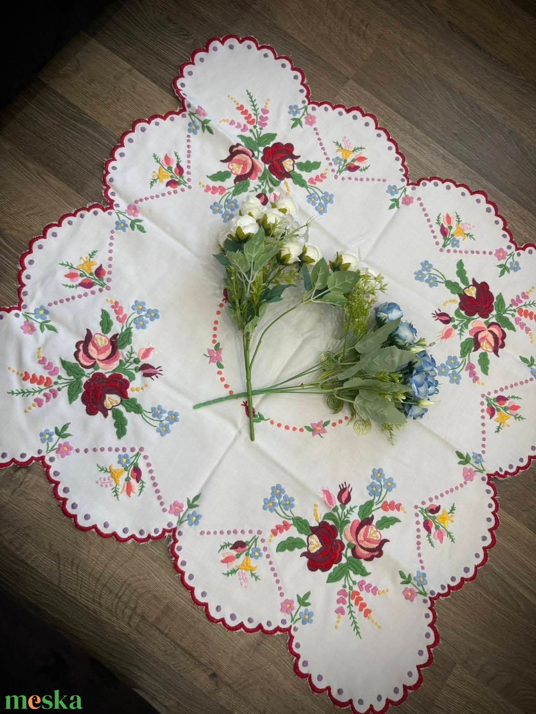 Vintage terítő  - otthon & életmód - lakástextil - abrosz, terítő - díszterítő polcra, komódra - Meska.hu