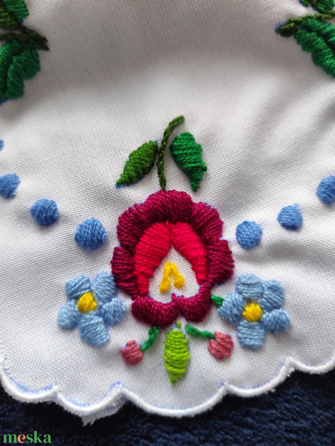 Kerek terítő  - otthon & életmód - lakástextil - abrosz, terítő - díszterítő polcra, komódra - Meska.hu