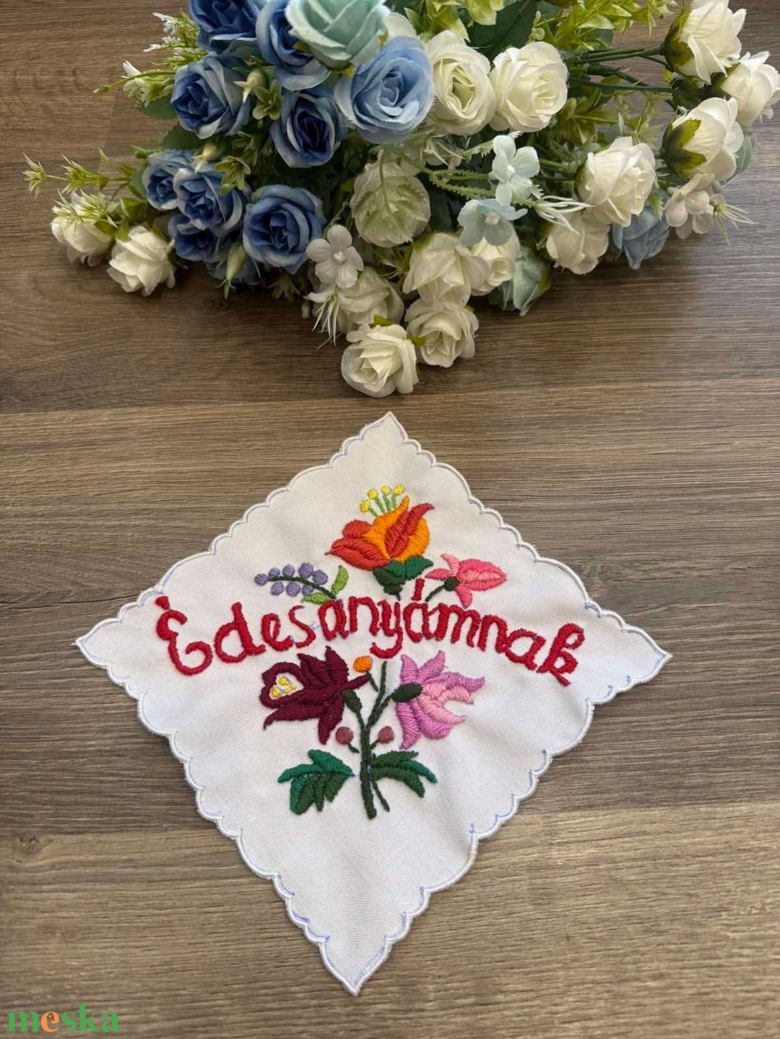 Anyák napi ajándék  - otthon & életmód - lakástextil - abrosz, terítő - díszterítő polcra, komódra - Meska.hu