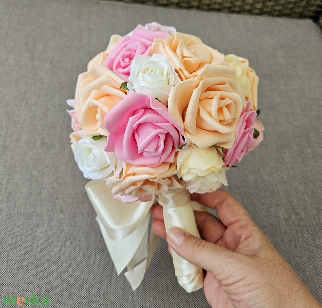 Rózsa virágcsokor  - esküvő - menyasszonyi- és dobócsokor - Meska.hu