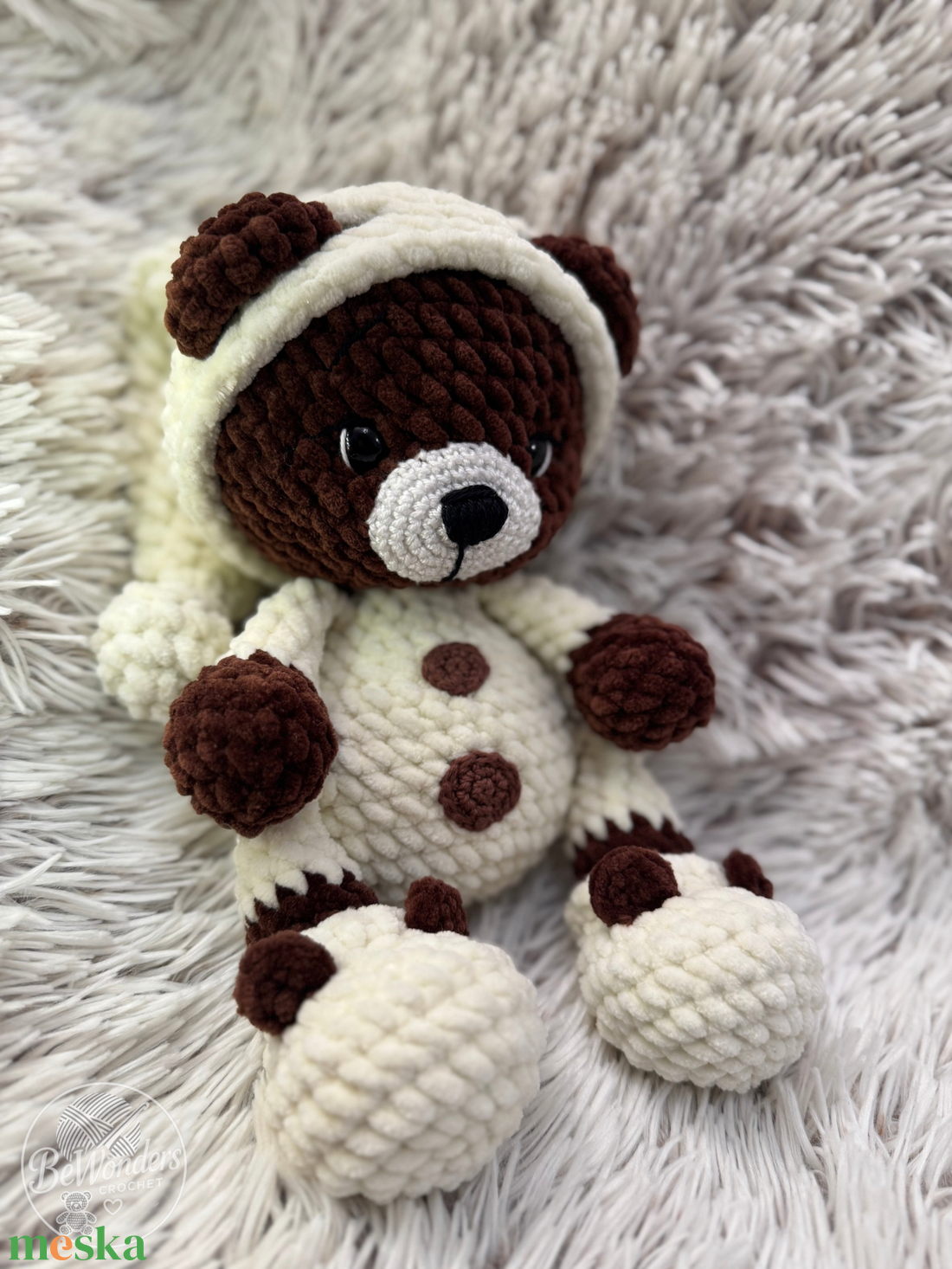 Horgolt Pizsamás maci plüss - a puha alvótárs - játék & sport - plüssállat & játékfigura - maci - Meska.hu