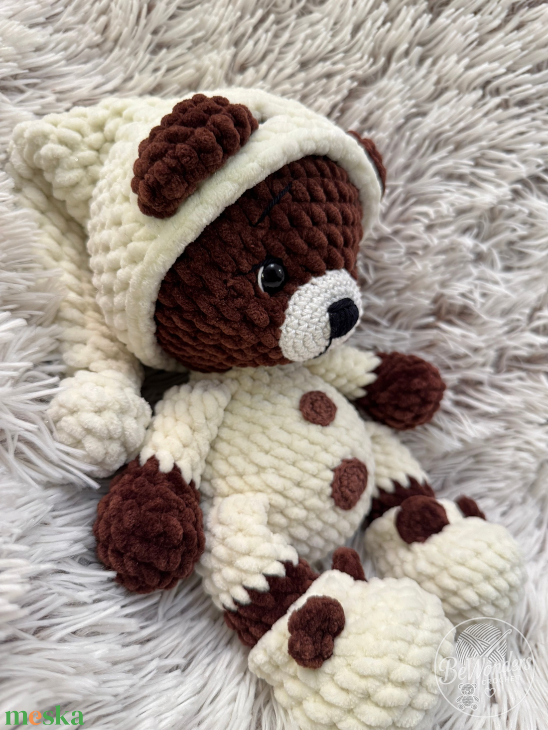 Horgolt Pizsamás maci plüss - a puha alvótárs - játék & sport - plüssállat & játékfigura - maci - Meska.hu