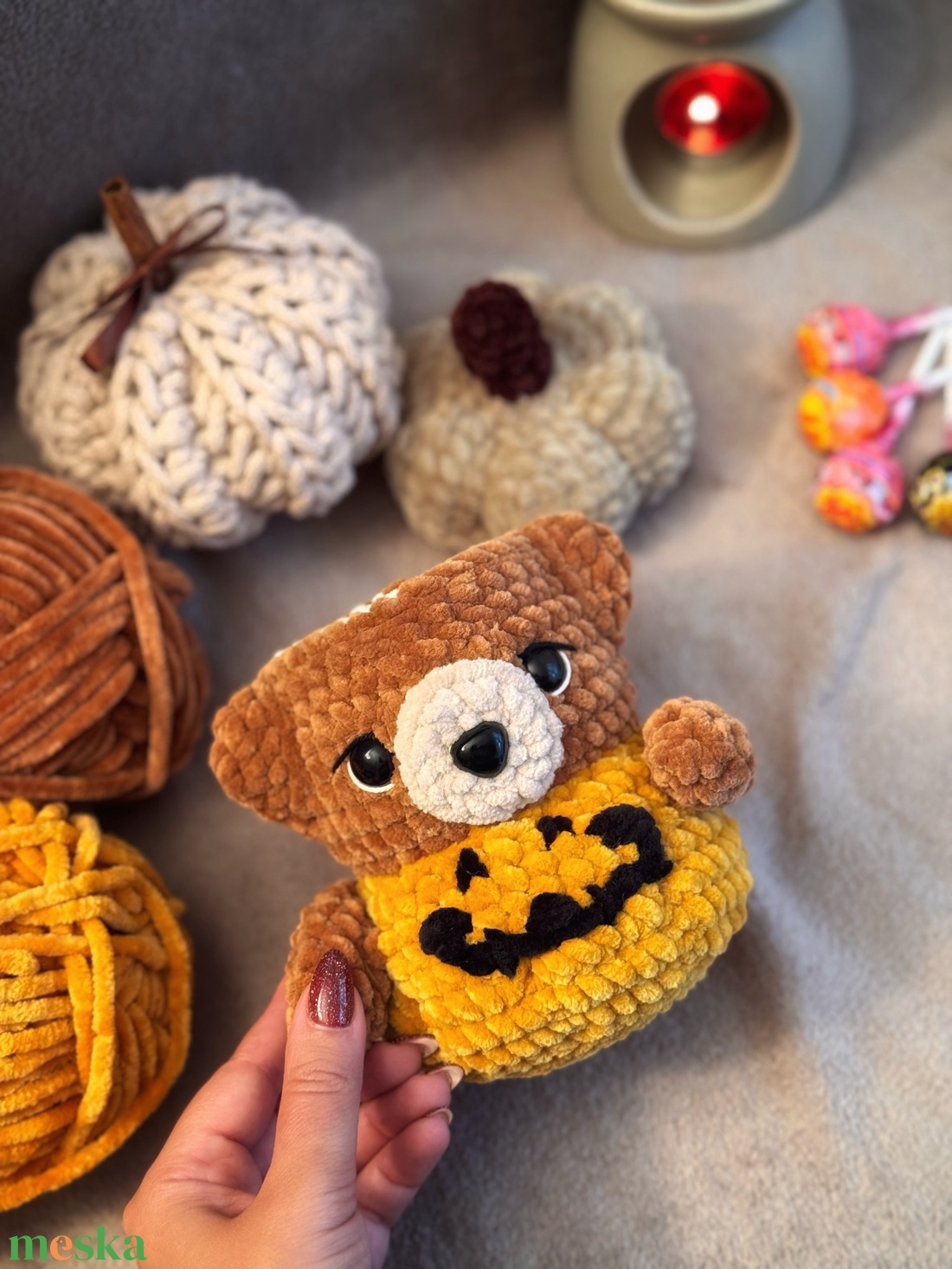 Horgolt tök maci - Halloween édességtartó - otthon & életmód - dekoráció - asztal és polc dekoráció - dekorációs tál, tartó - Meska.hu