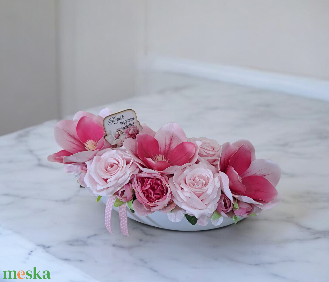 Magnóliák,rózsák csónak kaspóban - otthon & életmód - dekoráció - asztal és polc dekoráció - asztaldísz - Meska.hu
