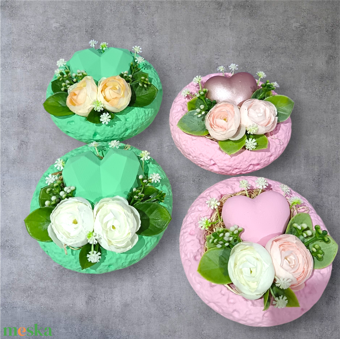 Színes korongban szív - otthon & életmód - virágdekoráció - virágdíszek - asztali virágdísz - Meska.hu